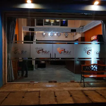 Amico Del Myanmar Hostel